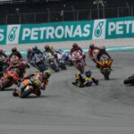 crash-gonzalez-moto2-gp-sepang