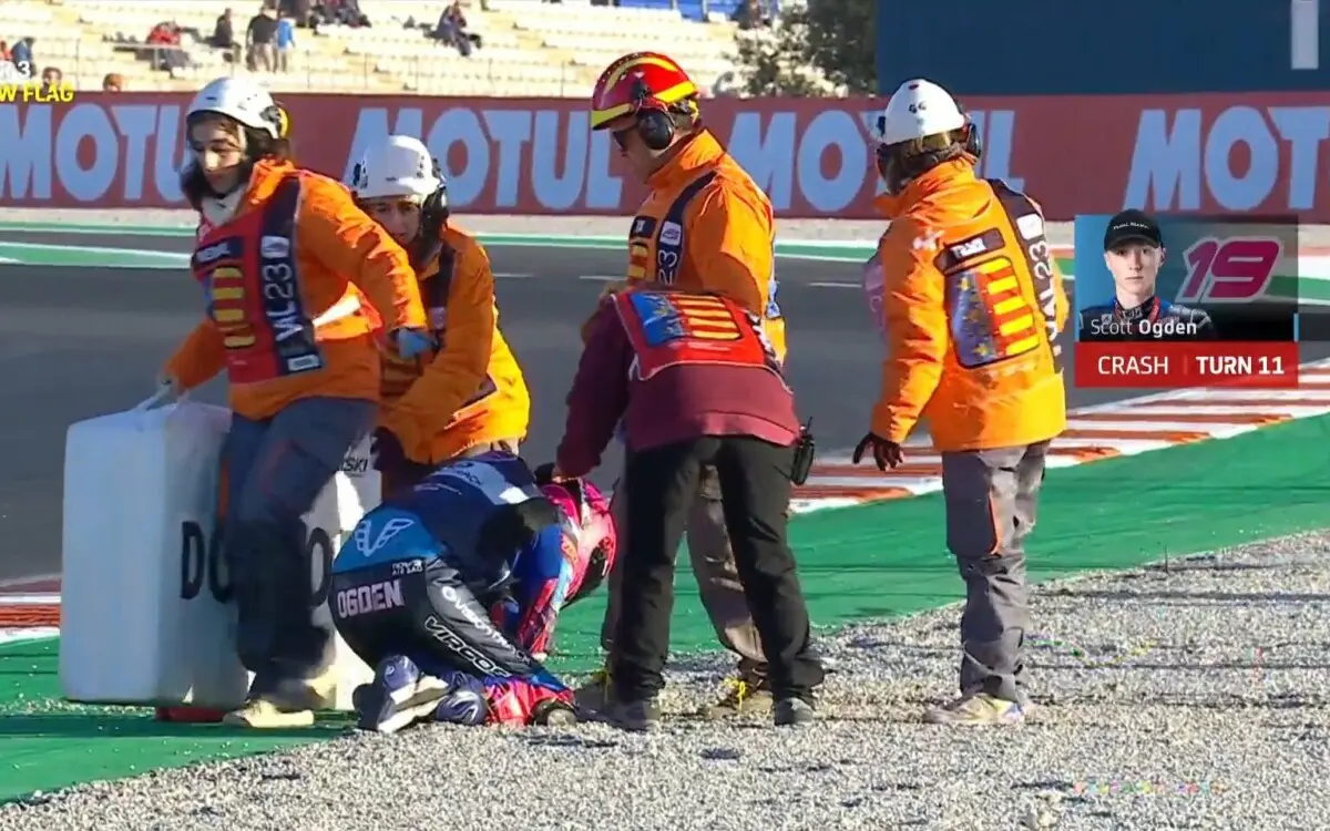 crash-ogden-moto3-p3-valencia