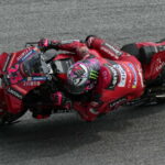 MotoGP Sepang : Bastianini triomphe en rouge, Bagnaia règne sur Martin