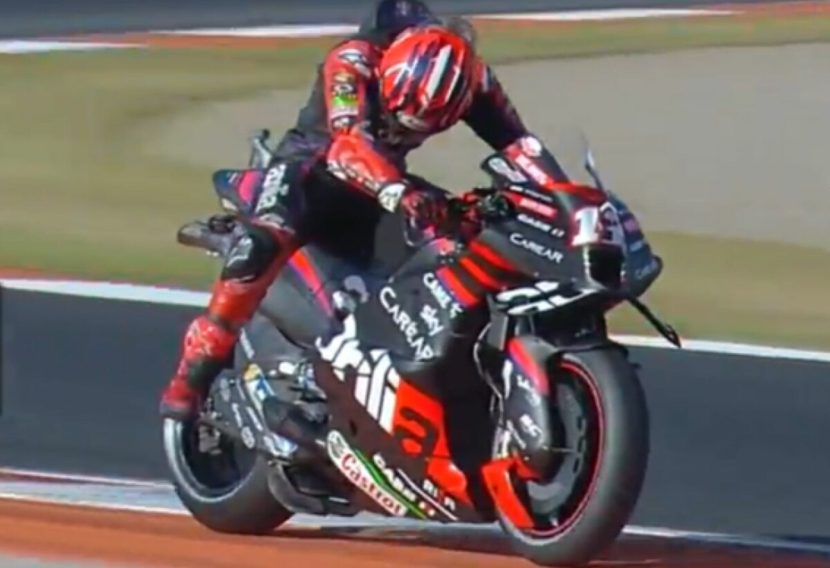 MotoGP Valence : Warm Up pour Zarco, Vinales “fumée blanche”