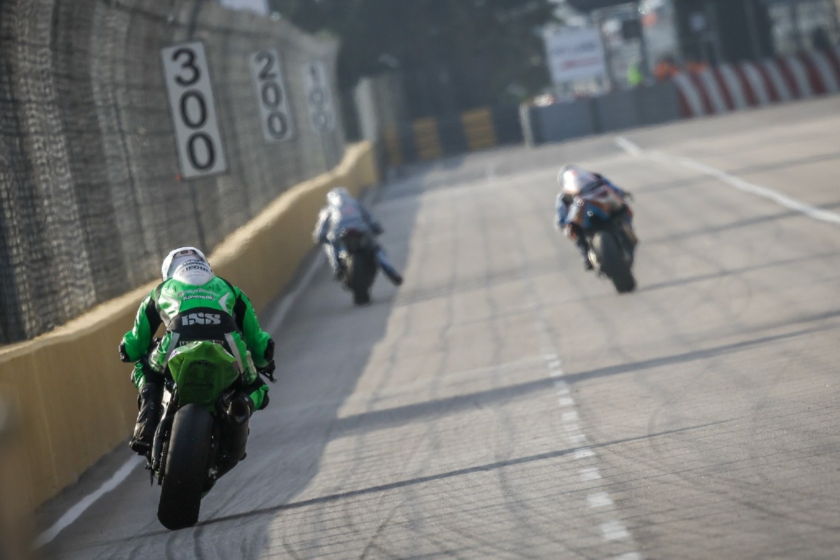 Peter Hickman immédiatement en tête dès les premiers tests à Macao