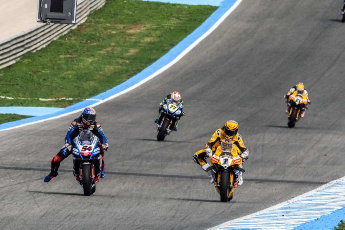 Superbike, Bautista-Razgatlioglu : les différentes approches du freinage