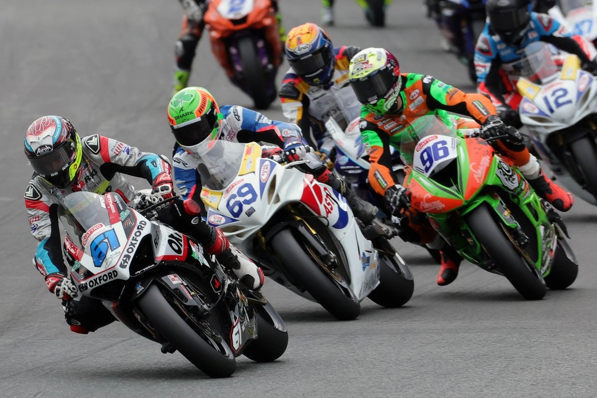 British Supersport 2024 explosif : tous les constructeurs comparés