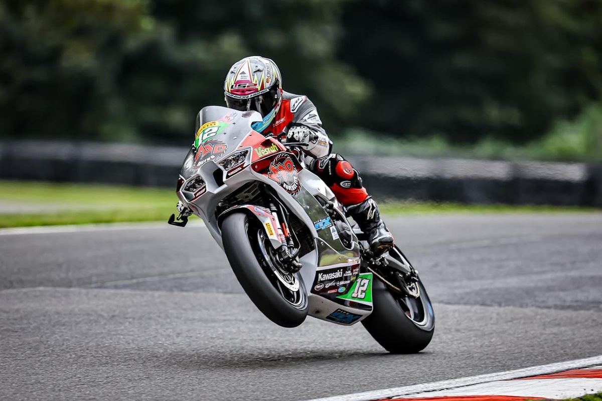 Luke Hedger en 2024 pour sa première saison en British Superbike