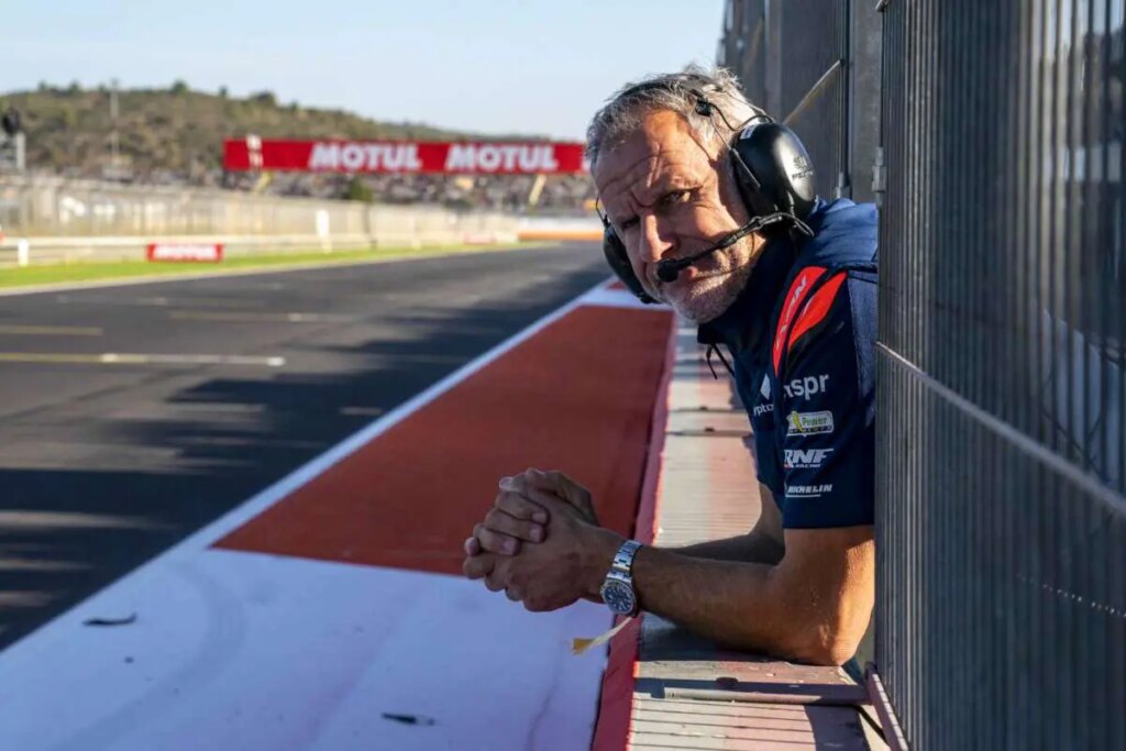 MotoGP, Zeelenberg repart avec Trackhouse : “Deuxième GP aux USA en 2025” MotoGP, Wilco Zeelenberg riparte con il team Trackhouse Aprilia