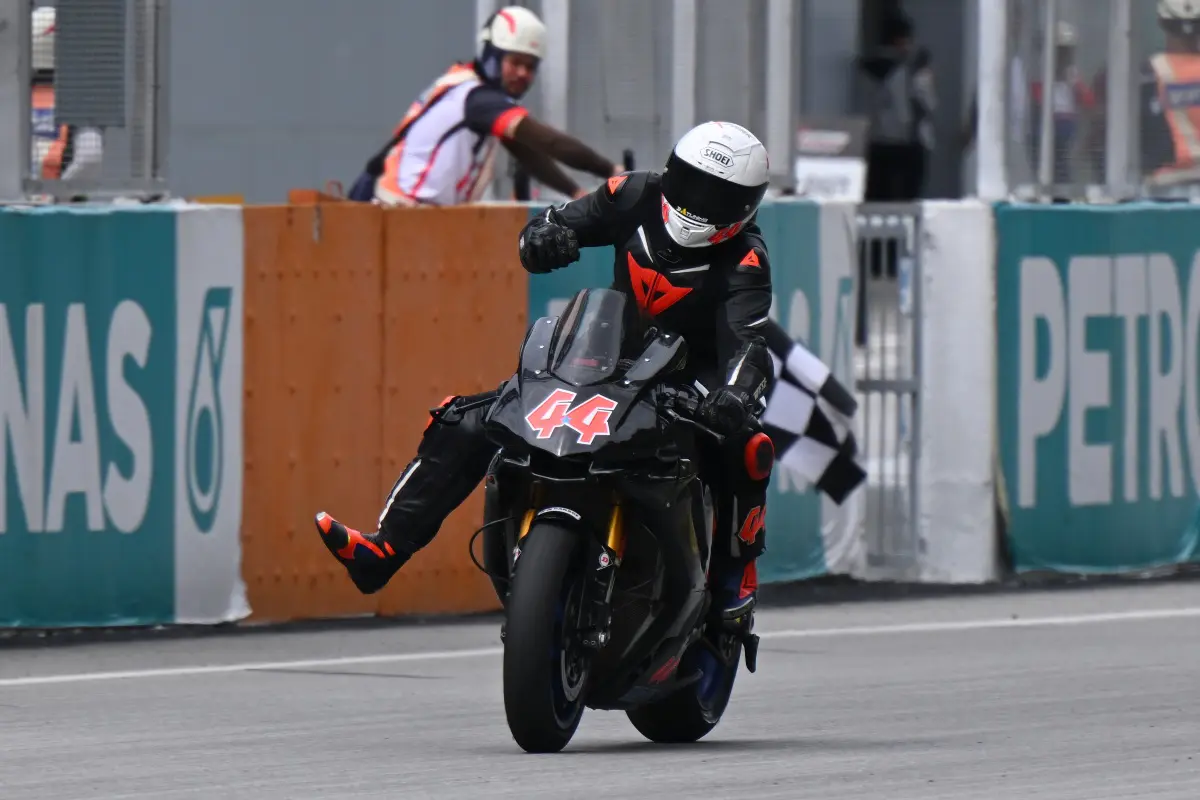 Oussama Mareai du Yémen à la moto internationale