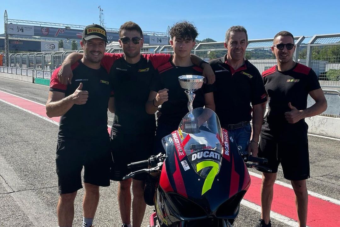 Quelle histoire!  Daniele Galloni, de la “peur” de la moto aux trois titres Motoestate