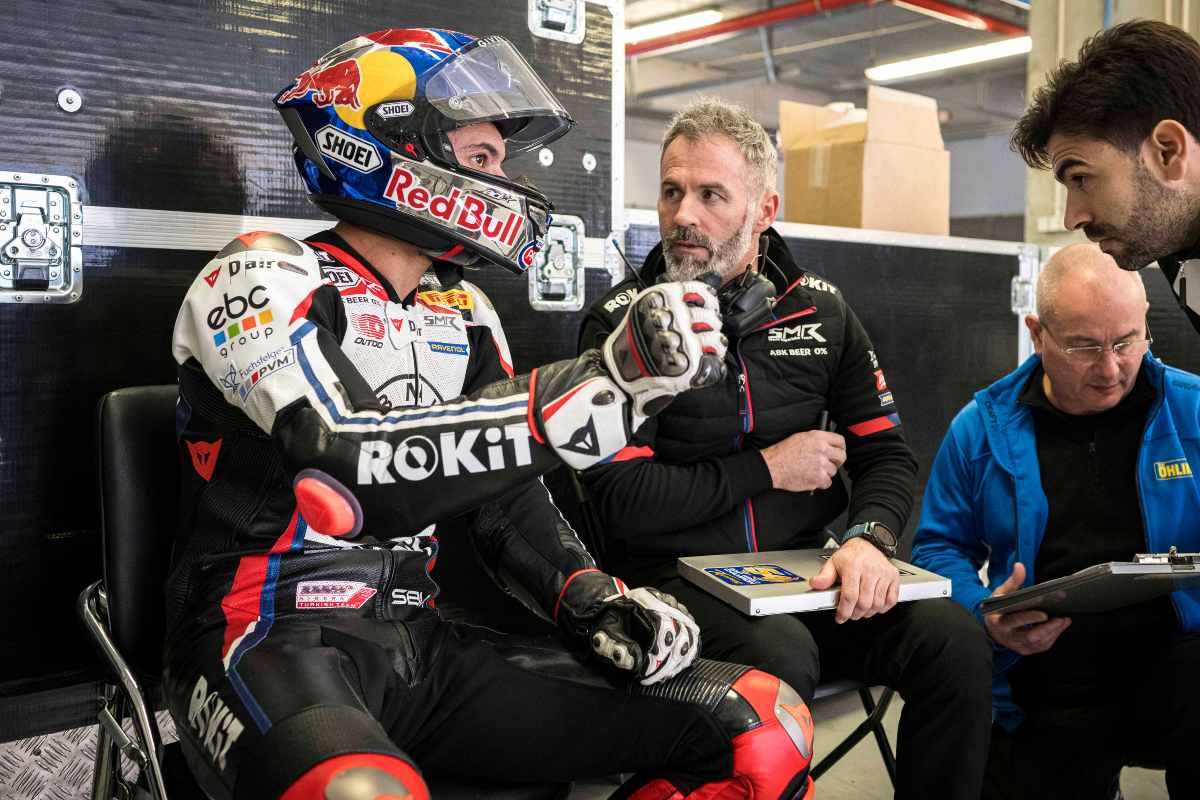Superbike, Razgatlioglu pronto a sfidare Bautista con la BMW