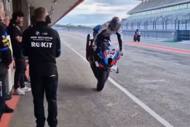 Superbike, Razgatlioglu ha debuttato sulla BMW a Portimao