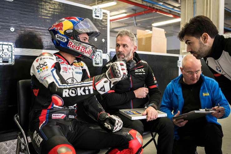 Superbike, BMW-Yamaha: Razgatlioglu giải thích sự khác biệt