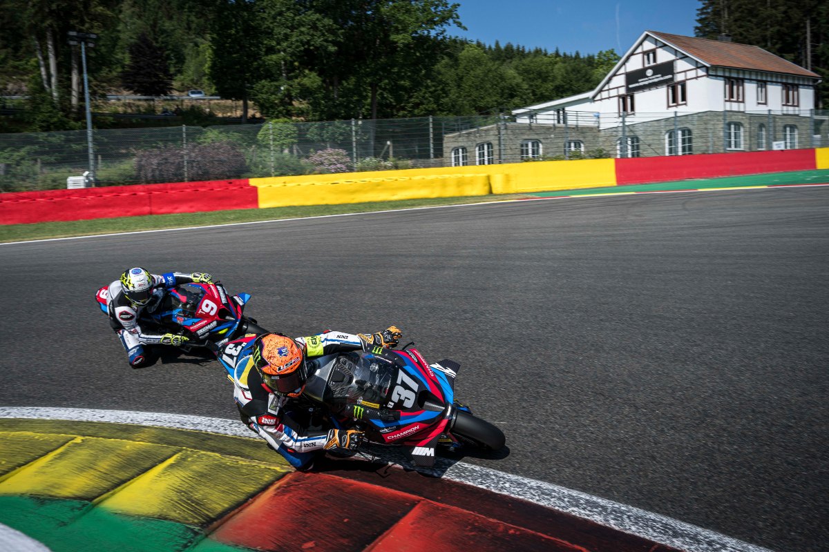 8h Spa Francorchamps pour les motards : spectateurs samedi, en piste dimanche !