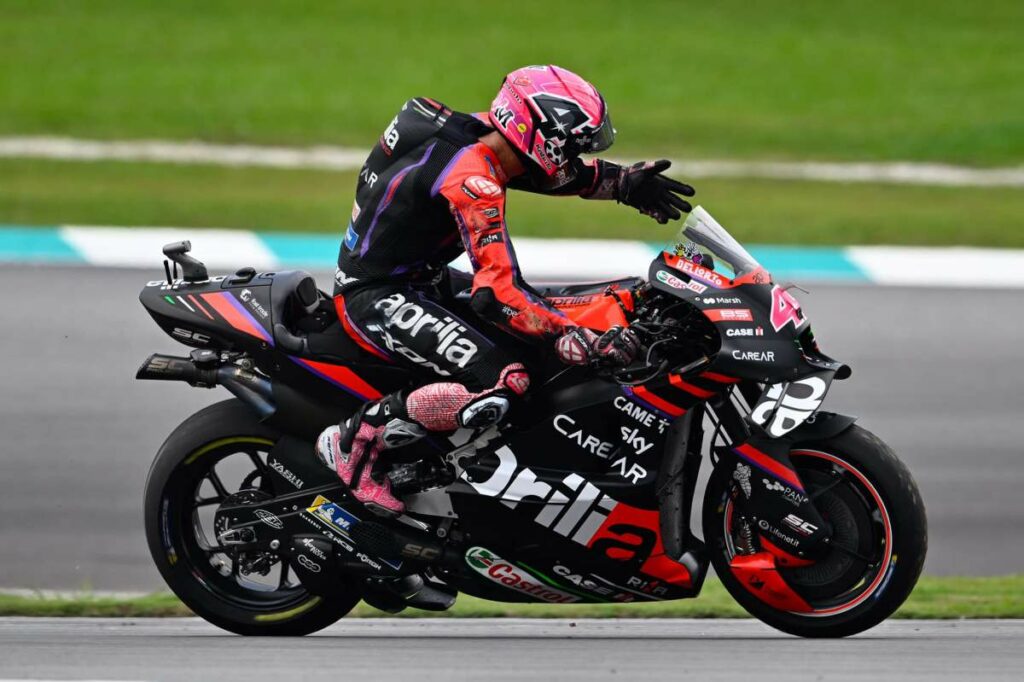 MotoGP, Loris Reggiani éteint les rêves d’Aprilia : “Les pilotes ne font pas la différence” MotoGP, Aleix Espargaro