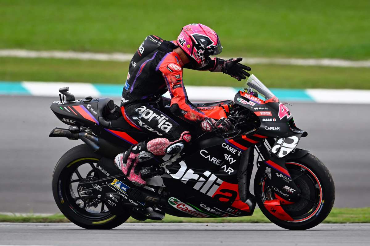 MotoGP, Loris Reggiani éteint les rêves d’Aprilia : “Les pilotes ne font pas la différence”