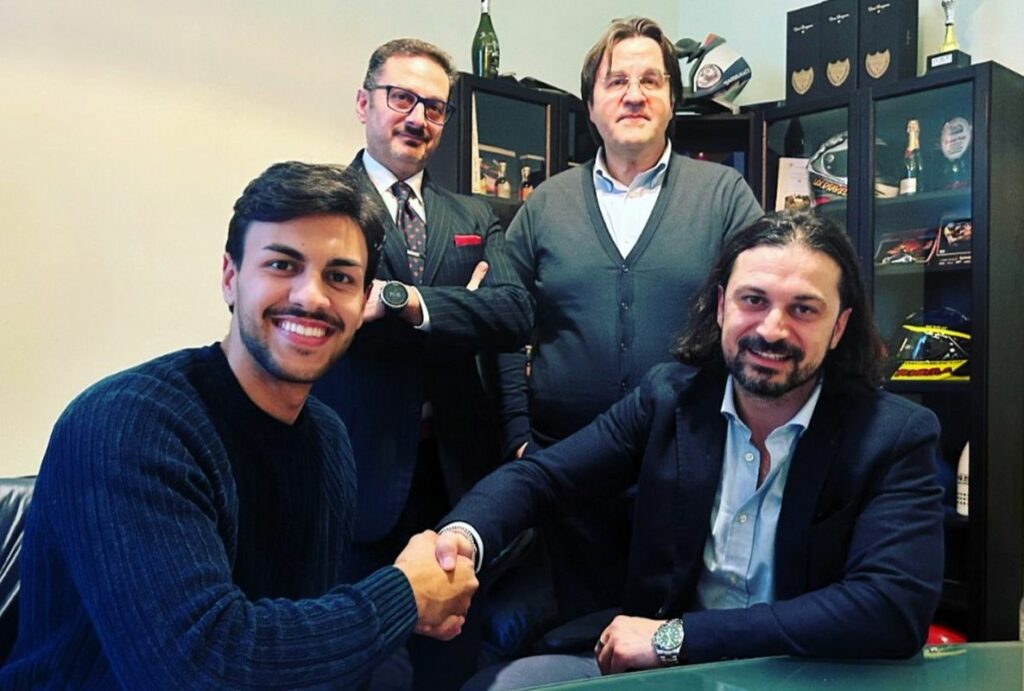Sarà Gianluca Sconza il secondo pilota SLP Squadra Corse nel CIV Superbike 2024: affiancherà Alessandro Arcangeli alla guida di una BMW M 1000 RR