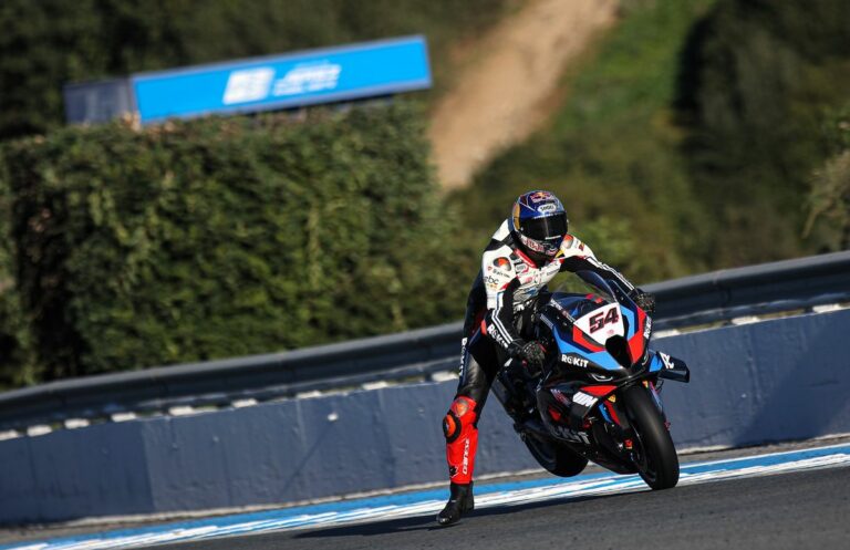 Toprak Razgatlioglu non sfigura sulla BMW nel primo confronto diretto con gli avversari a Jerez: terzo tempo tra le Superbike e vetta nel mirino