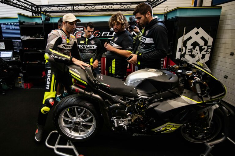 Andrea Iannone, Denis Sacchetti