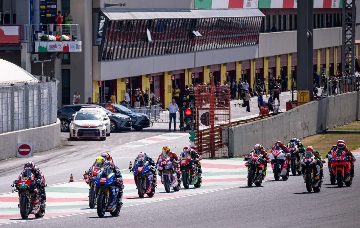 Dunlop présente le pneu de qualification au CIV Superbike