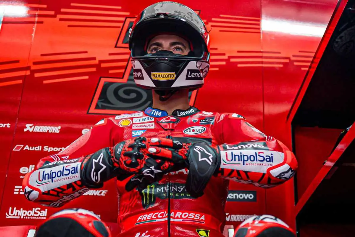 MotoGP, Tardozzi prévient ses rivaux : “Bagnaia est plus fort en 2024”