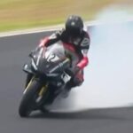 Phillip Island inondata d'olio: Gara 2 Superbike posticipata