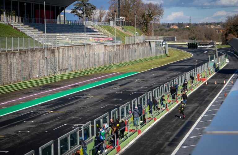 Lo scorso week-end varie compagini della scena nazionale, e non solo, in azione a Vallelunga per i primi test del 2024: ecco chi è sceso in pista