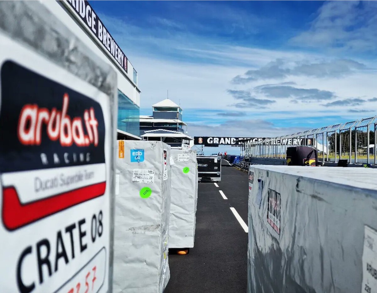 Superbike : Phillip Island dans une course contre la montre, les équipes attendent