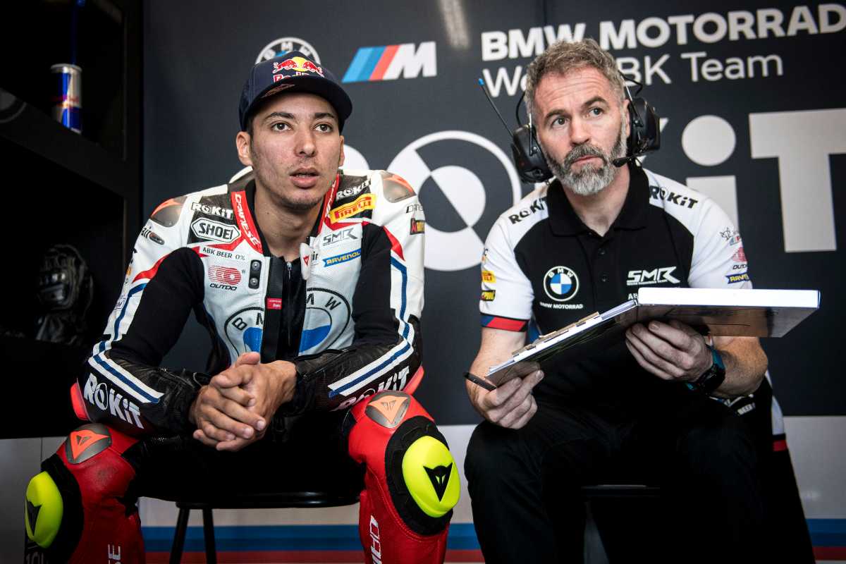 Superbike, test Australia: Razgatlioglu espone un problema