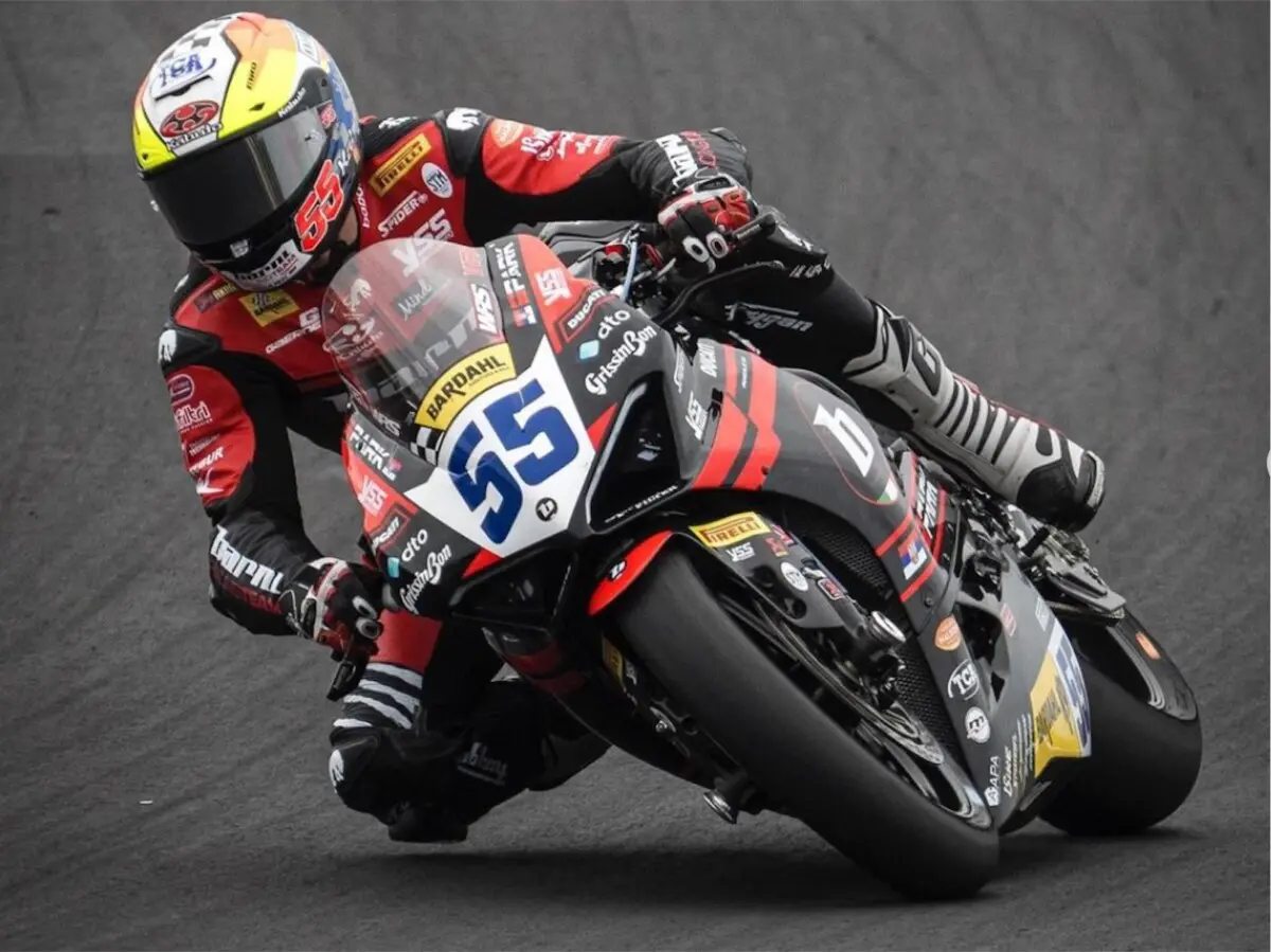 Superport Phillip Island : chef-d’œuvre de Montella, la course 1 est la domination de Ducati