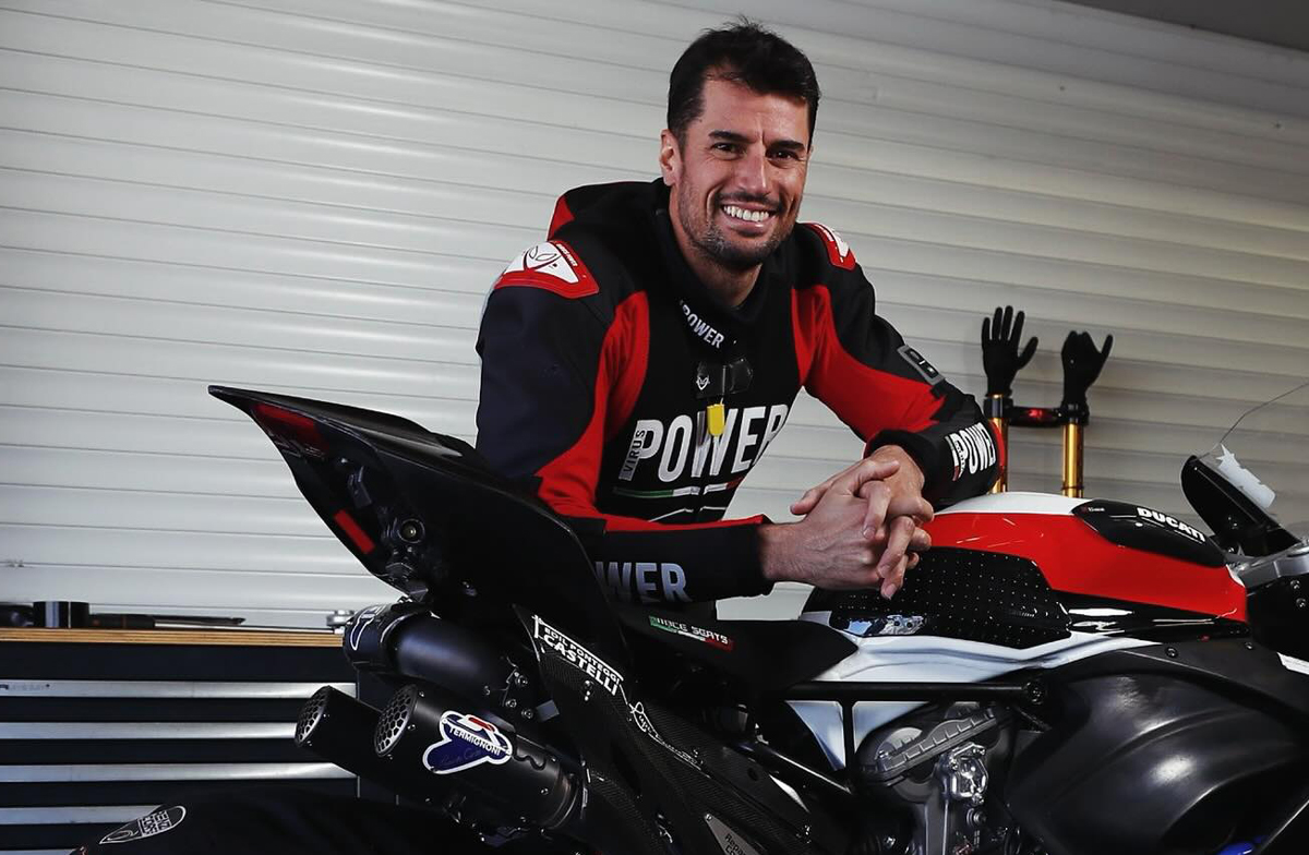 Test Supersport, Simone Corsi « Pas de chance avec la météo mais j’aime la moto »