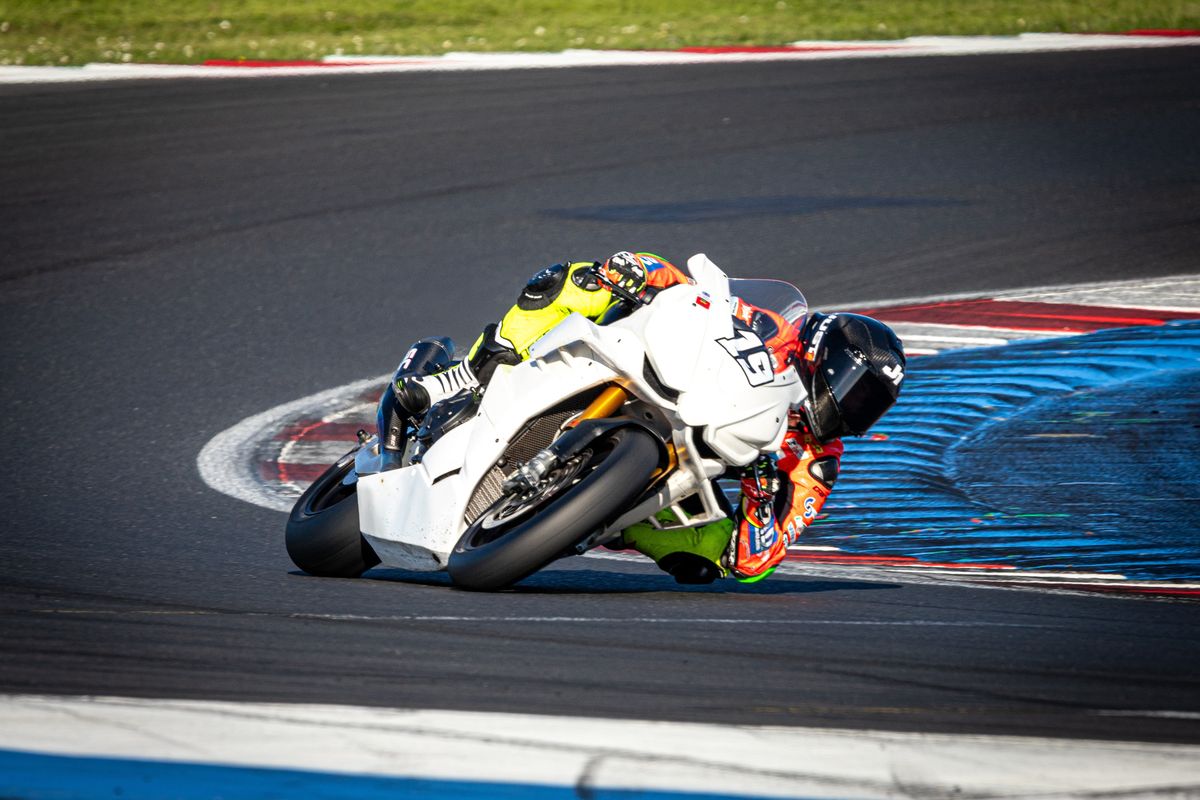 Aprilia monopolise la scène lors des essais CIV à Misano