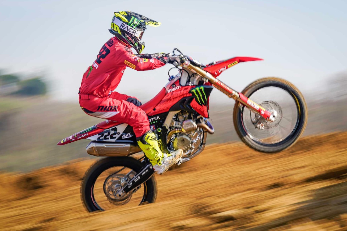 Ducati et Triumph pour un nouveau boom du motocross