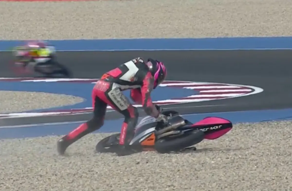 crash-carraro-moto3-qatar-fp1