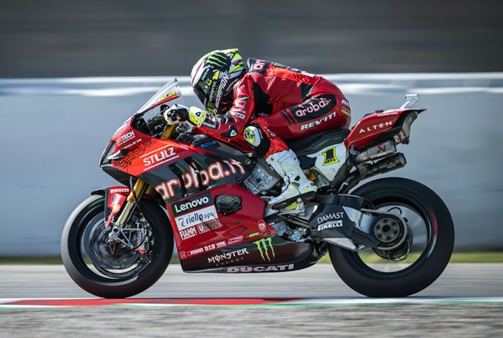 Superbike Catalunya : Le retour du Roi, Bautista dompte tout le monde dans la course 2 Alvaro Bautista, Superbike