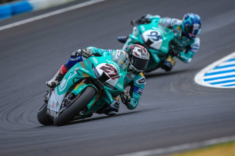 Superbike, team Petronas MIE Honda: inizio da incubo a Phillip Island