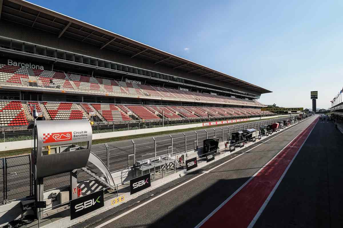 Superbike, tests à Barcelone : équipes et pilotes en quête de réponses