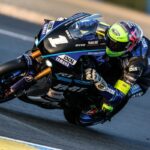 Un errore di Karel Hanika rischia di mandare in fumo i sogni di gloria di YART Yamaha, Yoshimura SERT passa in testa alla 24h Motos Le Mans. Aviobike Aprilia quinta in Superstock