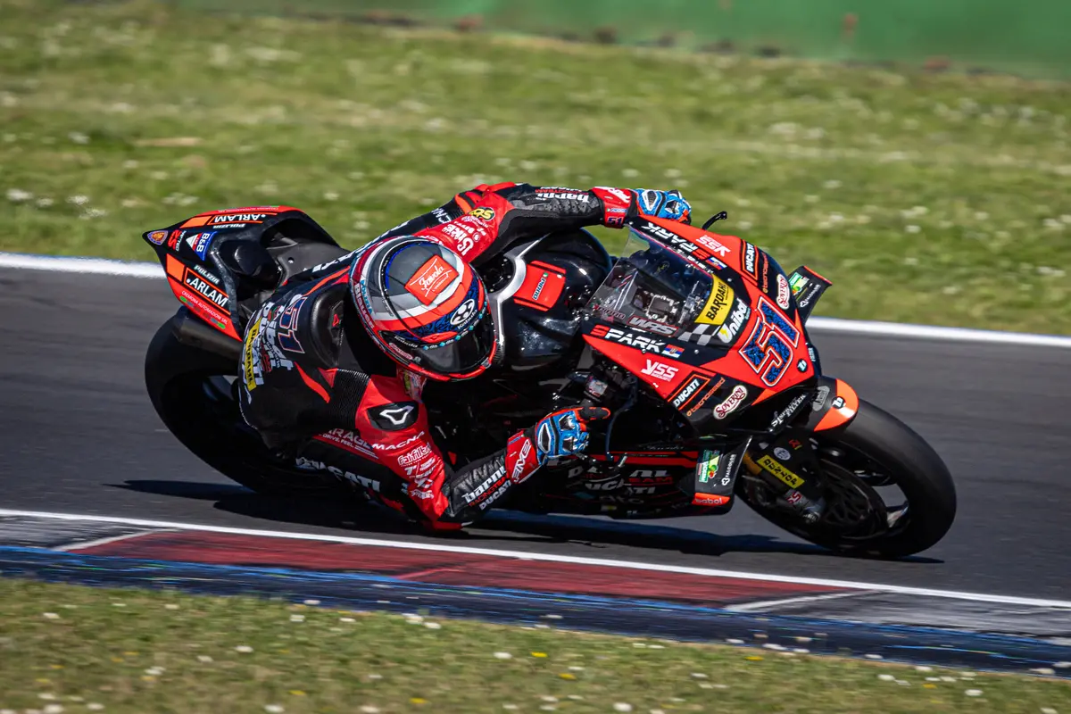 CIV SBK Misano : Michele Pirro triomphe dans la Course 1, Bernardi et Delbianco en baisse