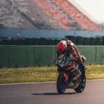 Dal possibile ritiro al ritorno sul podio dopo tre anni con il team Garage 51 by Barni Ducati di Michele Pirro: come il CIV Supersport ha ritrovato Davide Stirpe