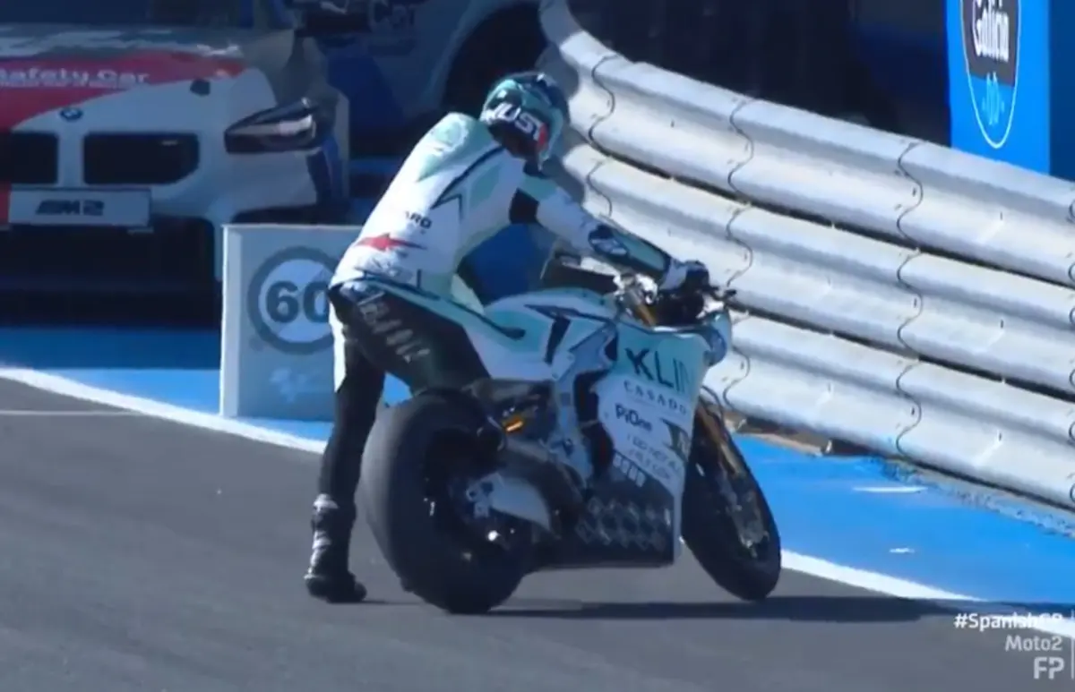 Moto2 Jerez, Essais Libres : Lopez se démarque, Navarro revient malchanceux