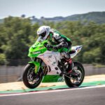 Dal sollevamento pesi al ritorno in pista: il rientrante Thomas Brianti vince al debutto nel Kawasaki Ninja Trophy a Vallelunga dopo una lunga assenza