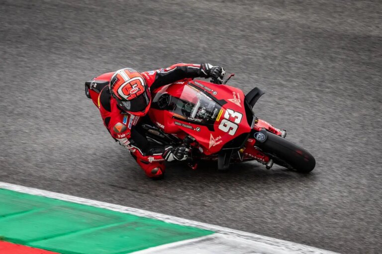 Confermata la frattura della spalla per Roberto Mercandelli dopo la caduta di Gara 1, intanto al Mugello tutti guardano all’insù: Gara 2 del CIV Superbike bagnata?