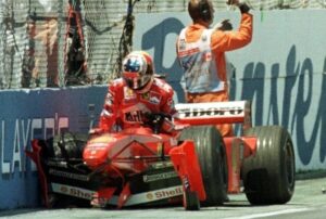 Formule 1 : il y a 25 ans naissait le mythe du mur des champions