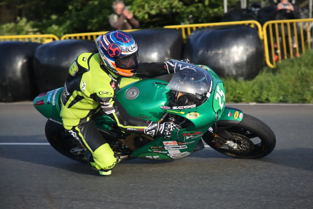 Il n’y aura pas de course au TT 2024 : Superstock et Supertwin reportés