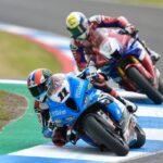 Il maltempo condiziona il venerdì di prove libere del British Superbike a Knockhill: pochi giri sull’asciutto, con Rory Skinner al comando e il leader di campionato Glenn Irwin settimo