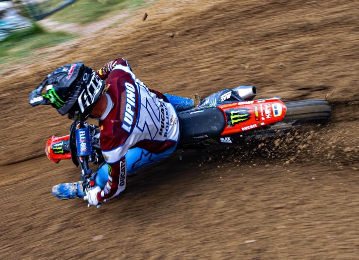 Motocross : Ducati fait une déclaration bruyante, doublé Lupino-Cairoli au championnat italien