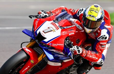 Tommy Bridewell fa volare la Honda nel British Superbike conquistando la pole position a Knockhill: top-5 racchiusa in 95 millesimi!