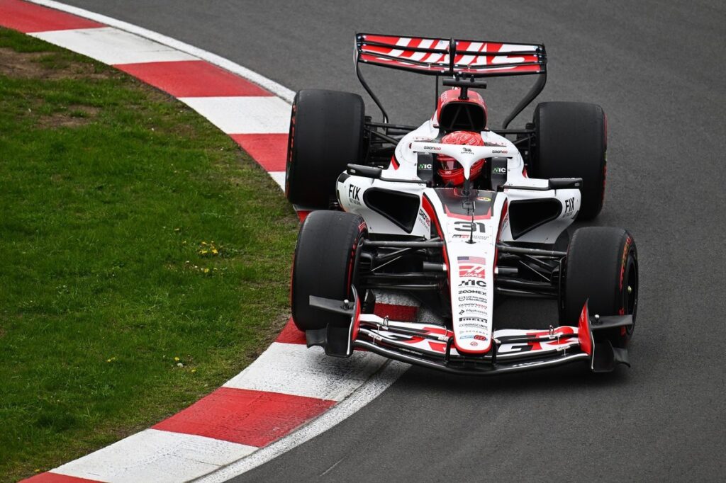 Ocon pris de court par les évolutions de Haas