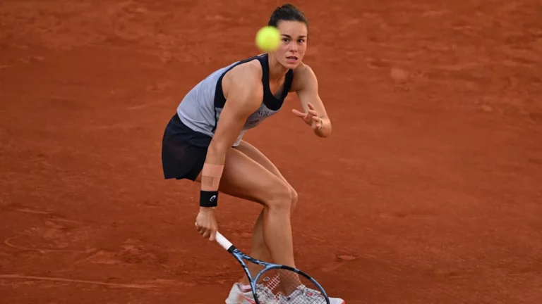 Loïs Boisson éliminée d’entrée à Roland-Garros, un an après sa demi-finale au tournoi