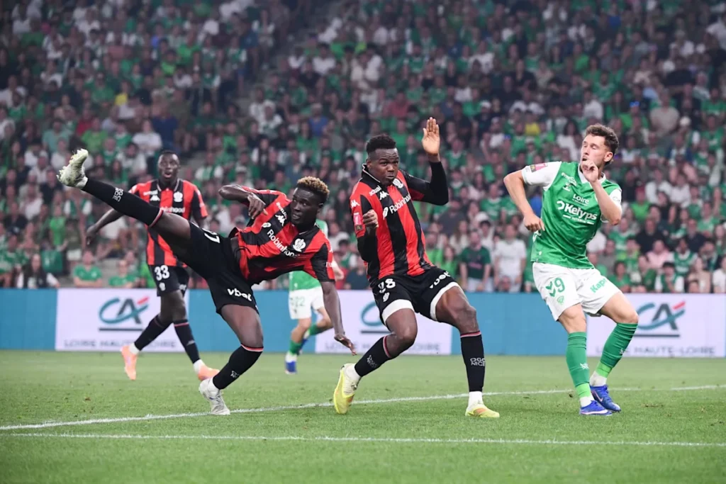 "Je n'ai pas reconnu les joueurs", Saint-Etienne-Nice, match le plus pauvre de la saison en France