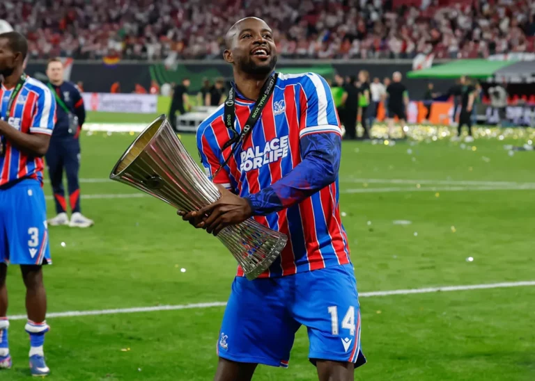 "J'ai marqué, je suis trop content!", la joie touchante de Jean-Philippe Mateta qui a offert la Ligue Conférence à Crystal Palace