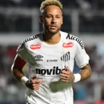 Brésil: l'incertitude grandit sur la présence de Neymar à la Coupe du monde après un examen passé jeudi